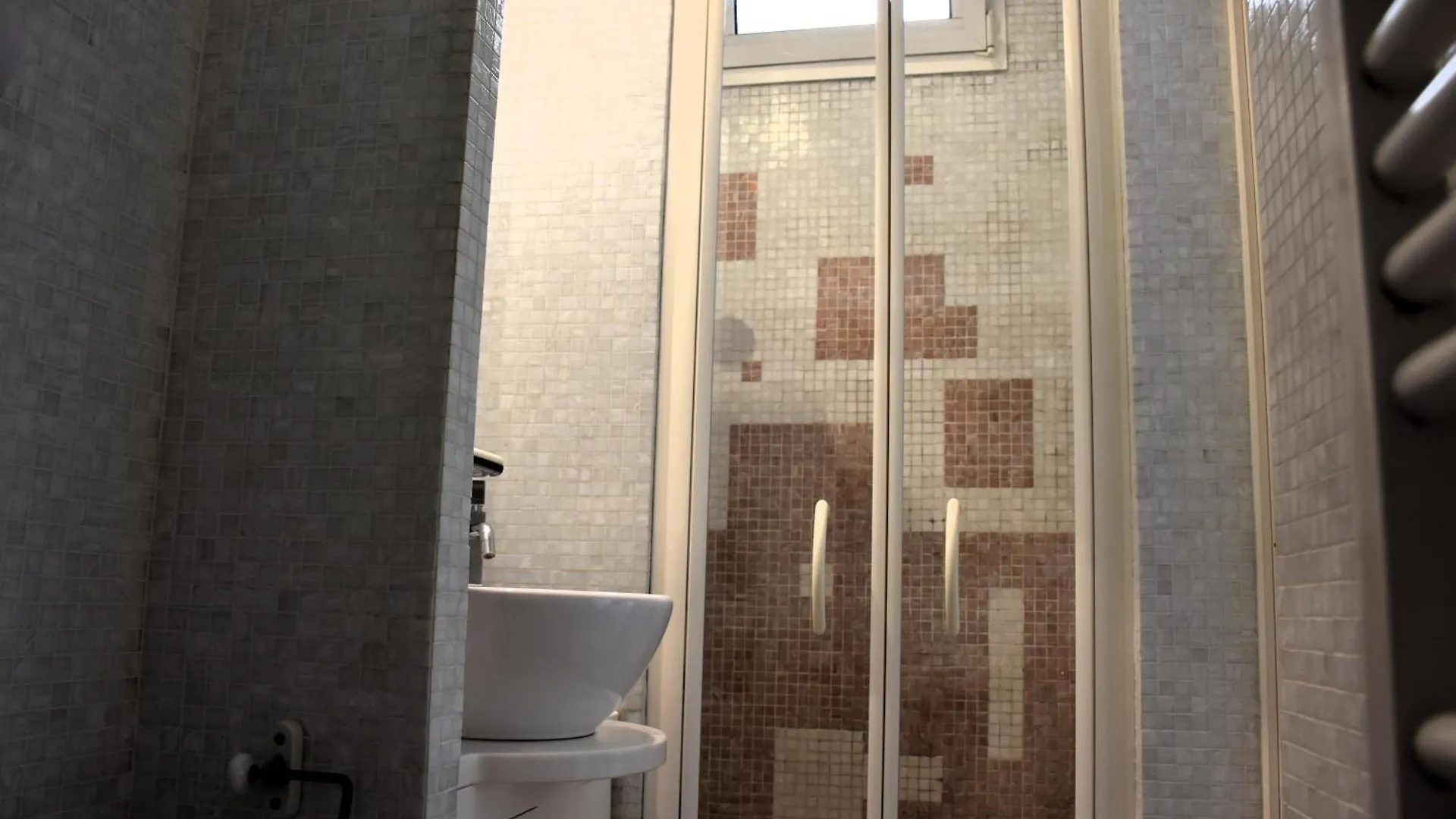 Maison De Minou - Pied-A-Terre Venedig Apartment