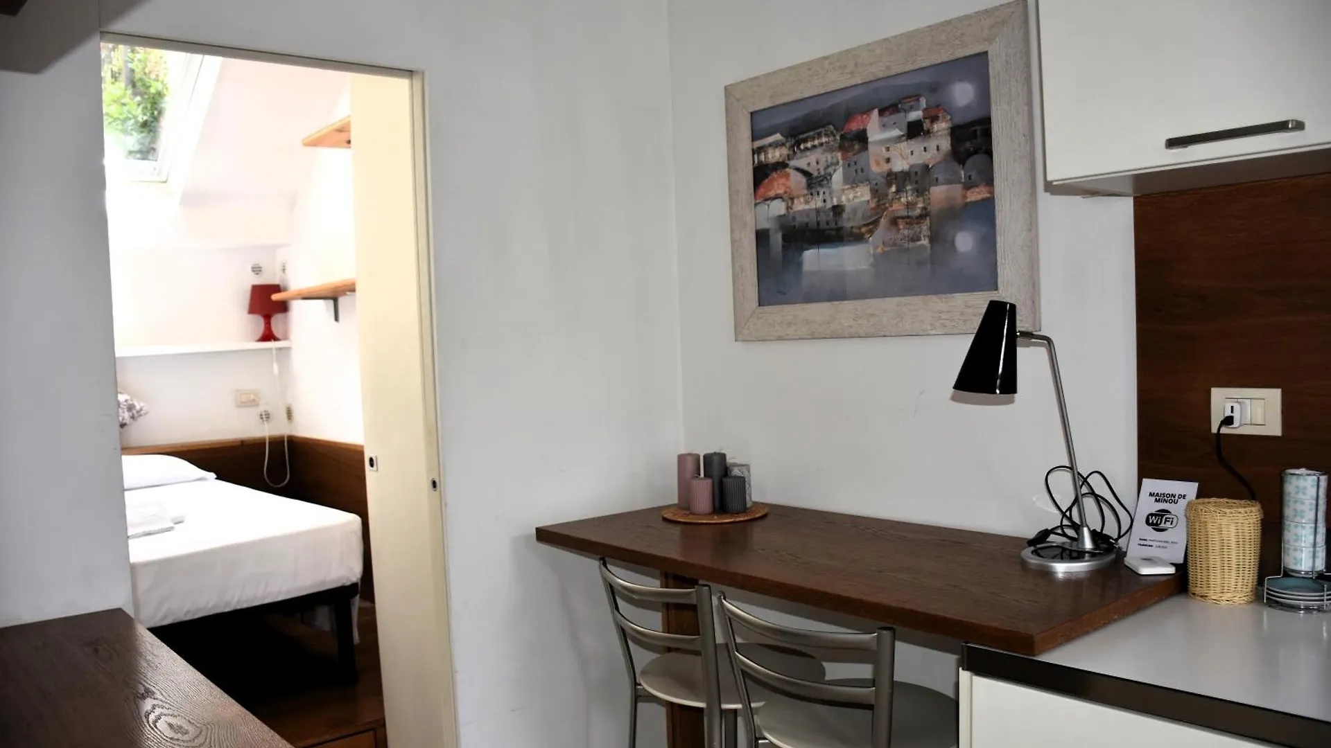 Maison De Minou - Pied-A-Terre Venedig Apartment